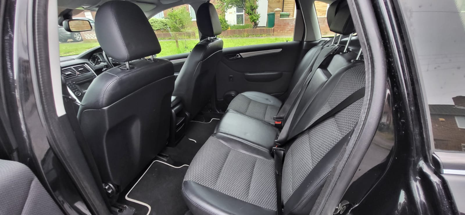2021 Isuzu Ascender 2