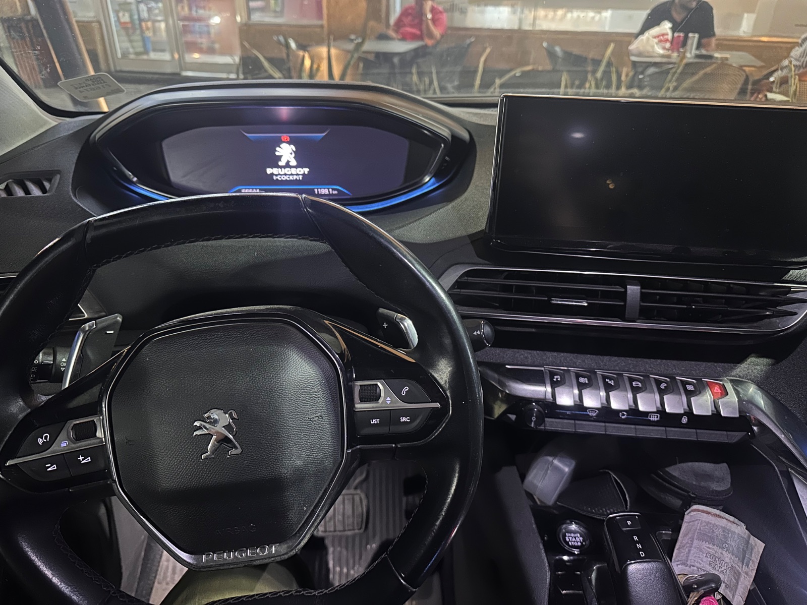 2022 Peugeot 5008 4