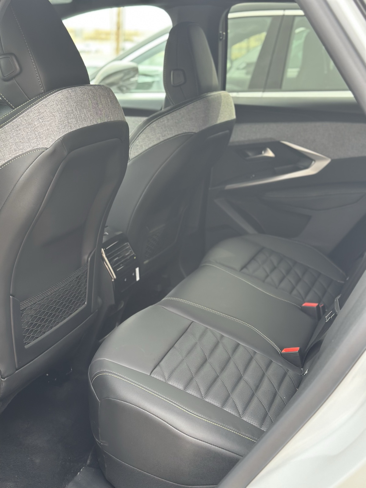 2027 Peugeot 3008 7